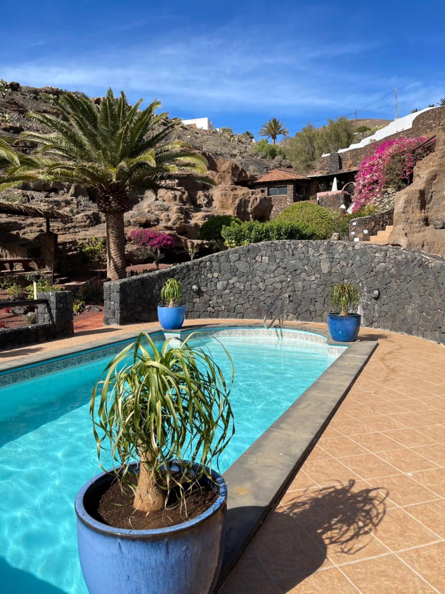 Castillo Lanzarote Villa Sophie - Luxury Villa -Sleep In A Volcanic Cave With Heated Pool Tías Exteriér fotografie