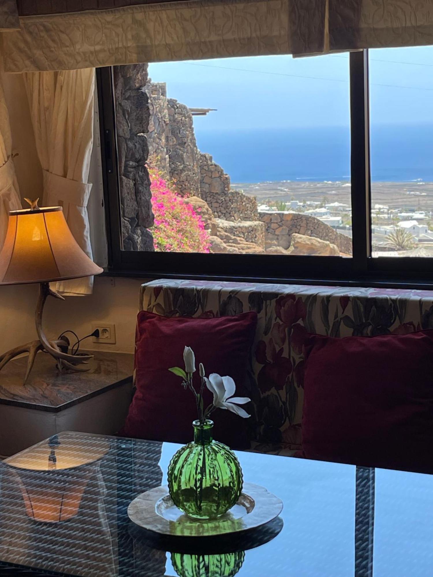 Castillo Lanzarote Villa Sophie - Luxury Villa -Sleep In A Volcanic Cave With Heated Pool Tías Exteriér fotografie