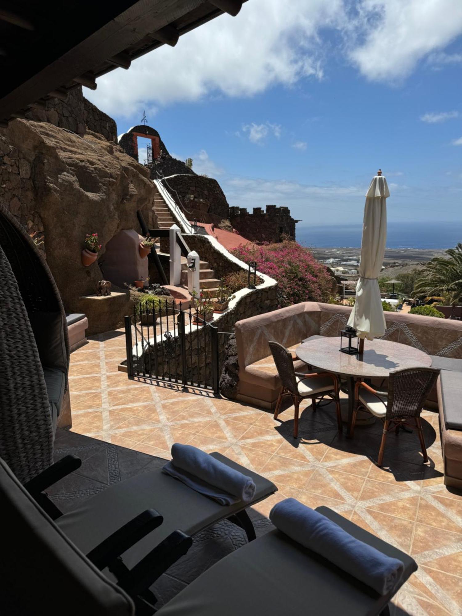 Castillo Lanzarote Villa Sophie - Luxury Villa -Sleep In A Volcanic Cave With Heated Pool Tías Exteriér fotografie