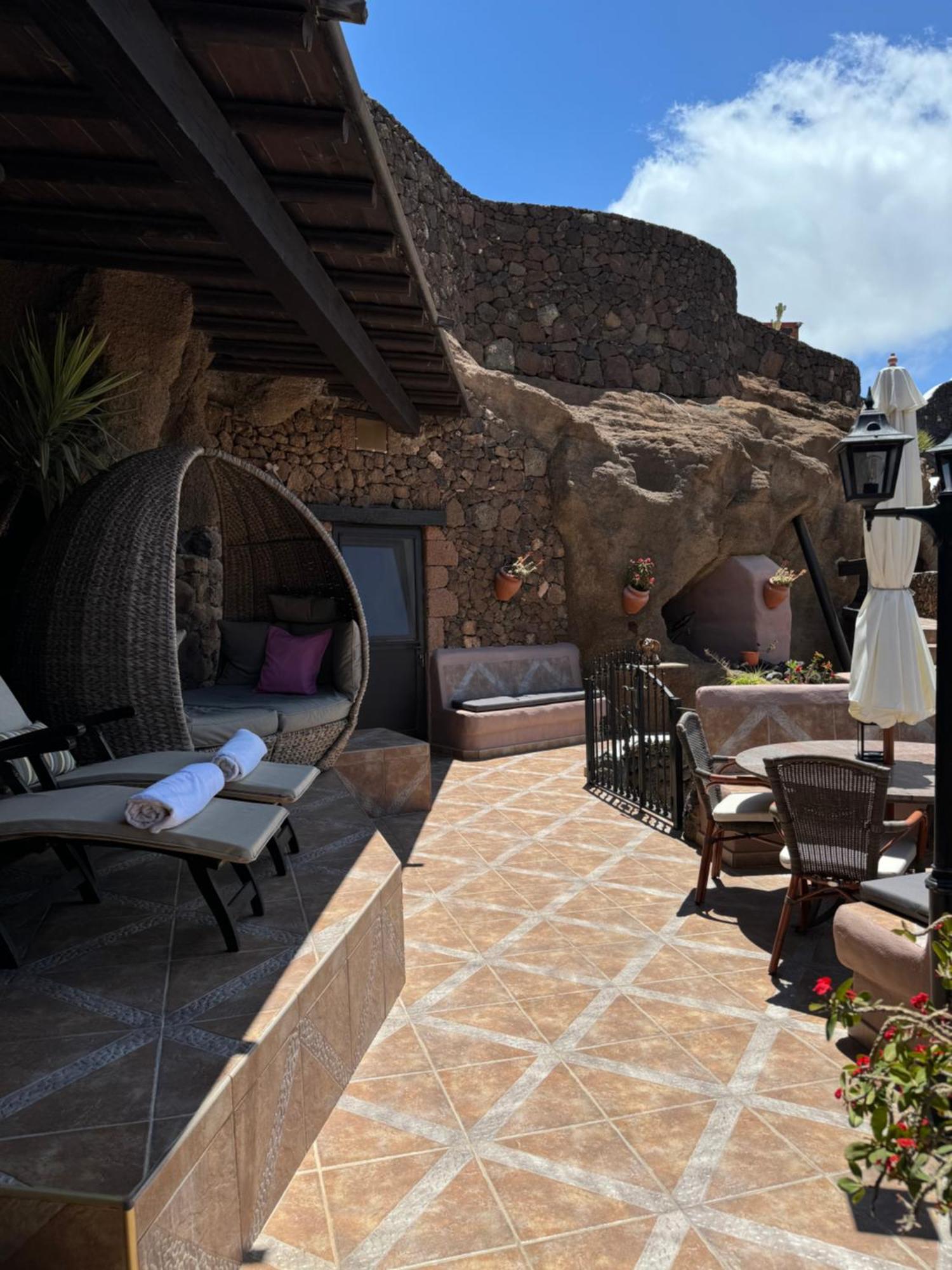 Castillo Lanzarote Villa Sophie - Luxury Villa -Sleep In A Volcanic Cave With Heated Pool Tías Exteriér fotografie