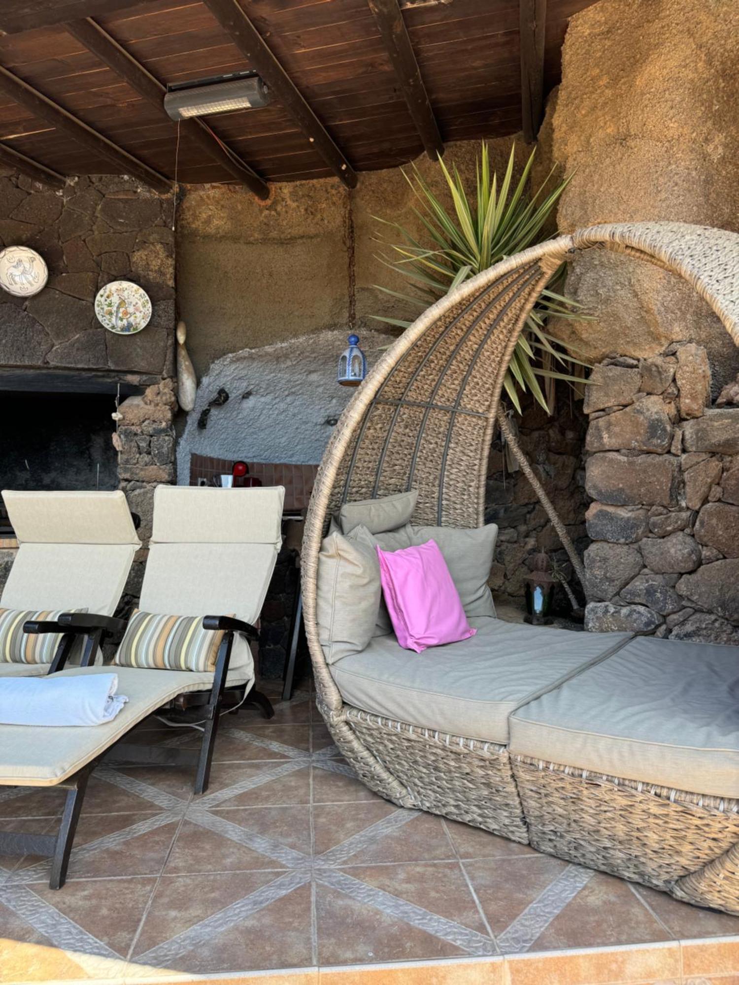 Castillo Lanzarote Villa Sophie - Luxury Villa -Sleep In A Volcanic Cave With Heated Pool Tías Exteriér fotografie