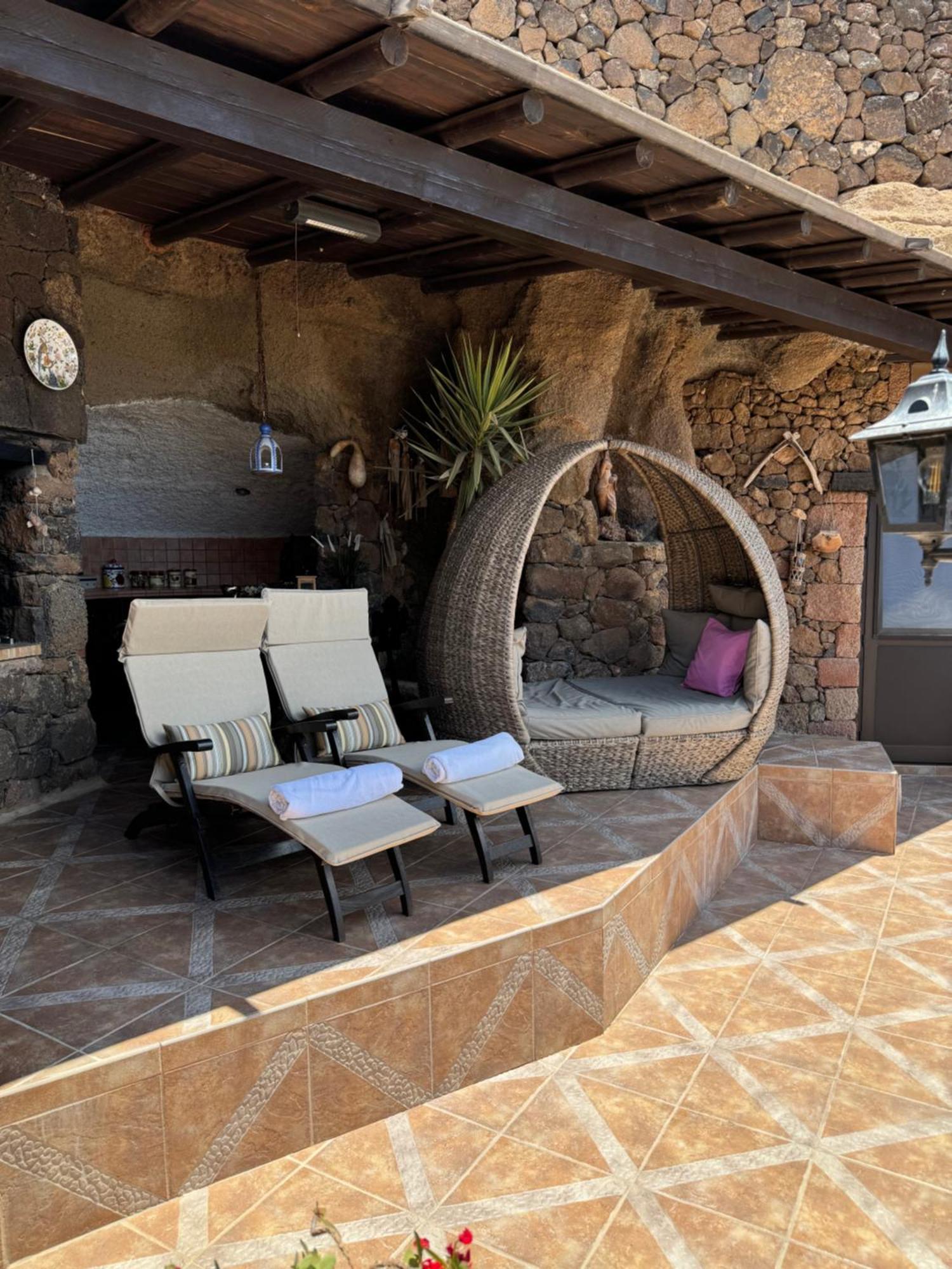 Castillo Lanzarote Villa Sophie - Luxury Villa -Sleep In A Volcanic Cave With Heated Pool Tías Exteriér fotografie